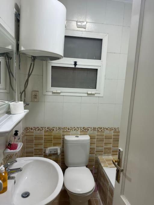 Modern Comforts Await! Spacious 2br 2bath W Free Wifi Stylish Furniture Apartment