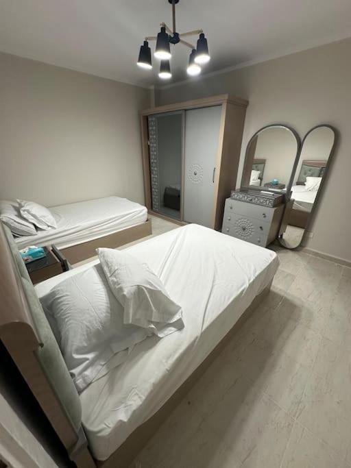Modern Comforts Await! Spacious 2br 2bath W Free Wifi Stylish Furniture *